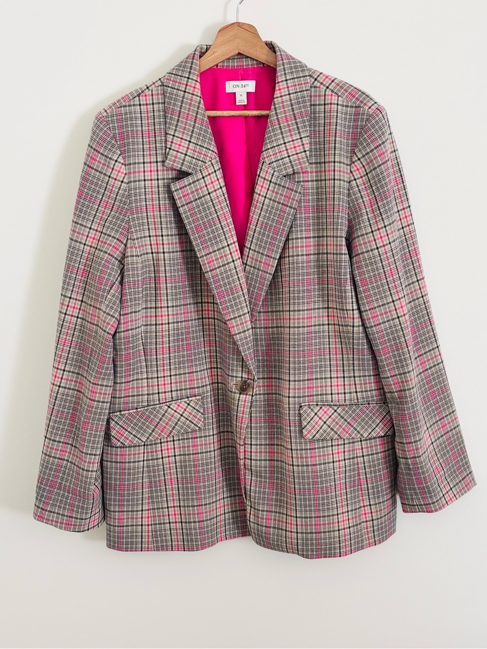 ON 34th Classic Plaid Blazer